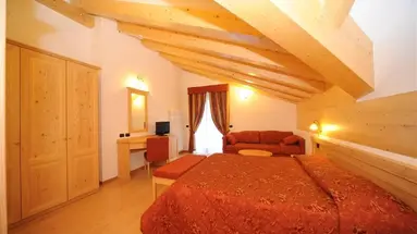 Hotel e Residence Canada