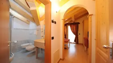 Hotel e Residence Canada