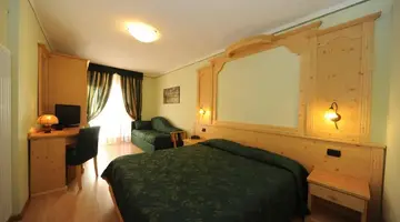 Hotel e Residence Canada