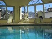 Hotel e Residence Canada