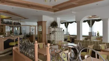 Hotel e Residence Canada