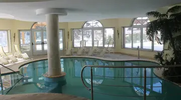 Hotel e Residence Canada
