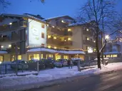 Hotel e Residence Canada