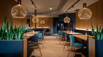 Hotel Educare