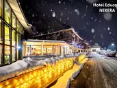 Hotel Educare