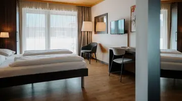Hotel Educare