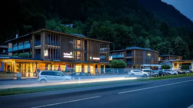 Hotel Educare
