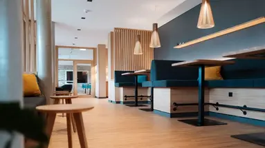 Hotel Educare