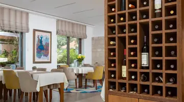 Hotel Eleven