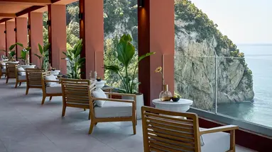 Hotel Ella Alkyna