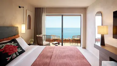 Hotel Ella Alkyna