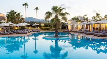 Hotel Emerald by Azul