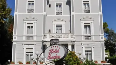 Hotel Esedra***
