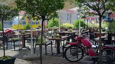 Hotel Ester