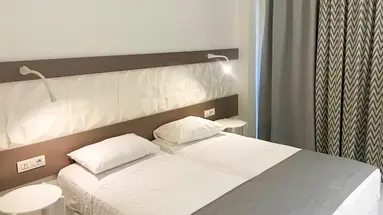 Hotel Evi