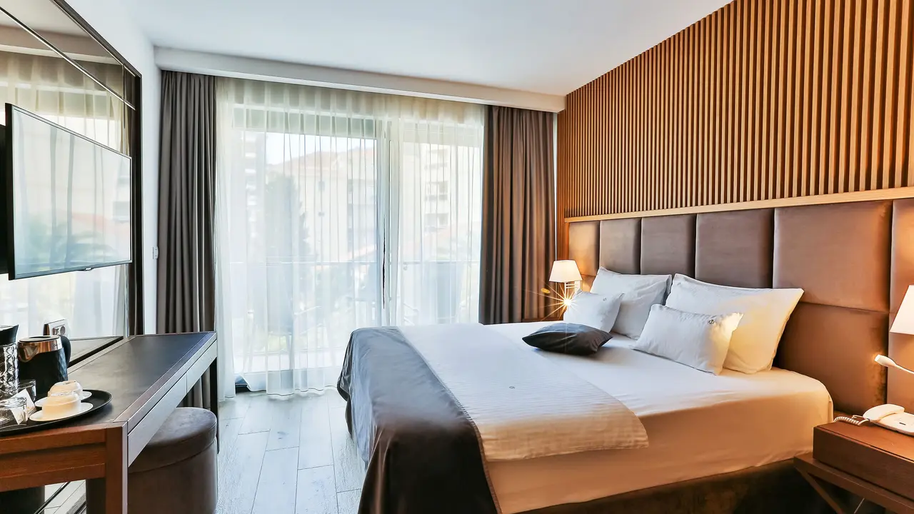 HOTEL FAGUS BY AYCON
