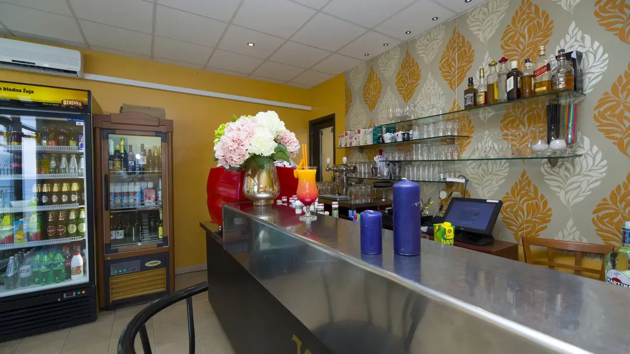 HOTEL FARAON***