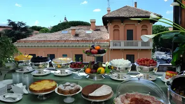 HOTEL FARNESE