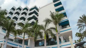 Hotel Faro, a Lopesan Collection Hotel
