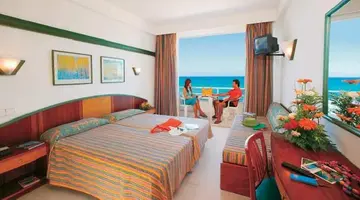 Hotel Ferrer Concord