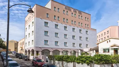 Hotel For You