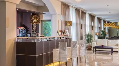 Hotel For You