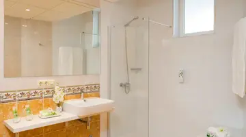 Hotel Gara Suites Golf & Spa