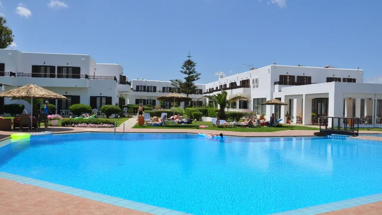 Hotel Geraniotis Beach