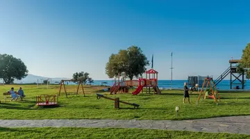 Hotel Geraniotis Beach