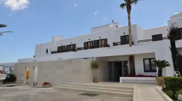 Hotel Geraniotis Beach