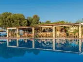 Hotel Geraniotis Beach