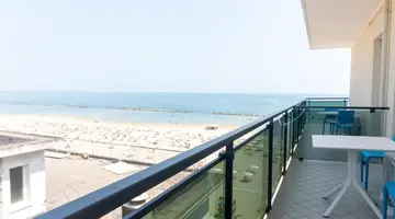 Hotel Gin***