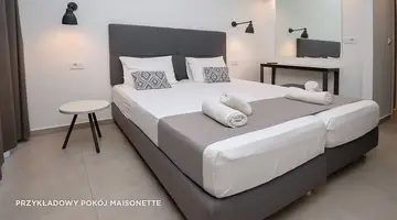 Hotel Golden Coast Resort