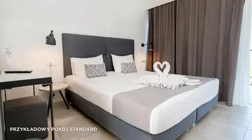 Hotel Golden Coast Resort