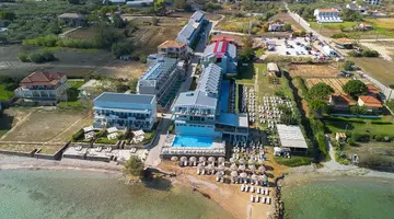 Hotel Golden Coast Resort