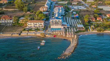 Hotel Golden Coast Resort