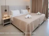 Hotel Golden Coast Resort