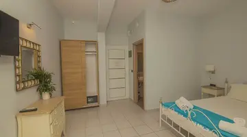 Hotel Grand Akrotiri