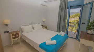 Hotel Grand Akrotiri