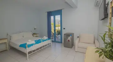 Hotel Grand Akrotiri