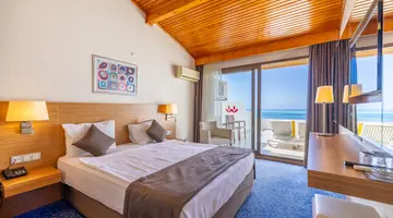 HOTEL GRAND EFE