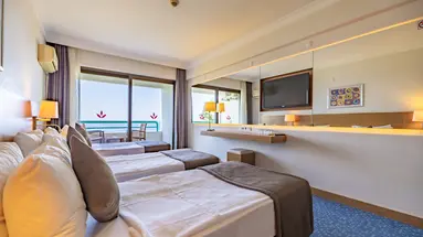 HOTEL GRAND EFE