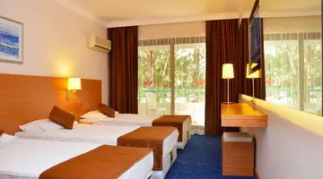 HOTEL GRAND EFE