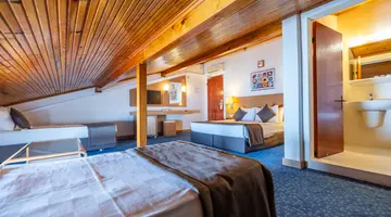 HOTEL GRAND EFE