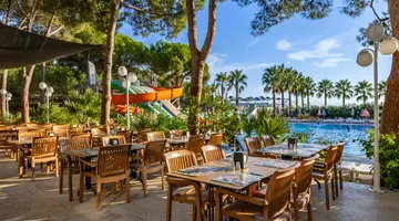 HOTEL GRAND EFE