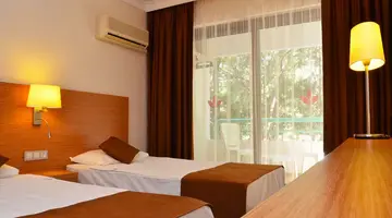 HOTEL GRAND EFE