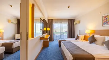 HOTEL GRAND EFE