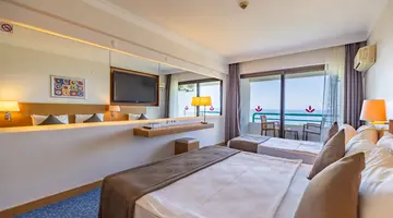 HOTEL GRAND EFE