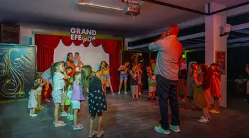 HOTEL GRAND EFE
