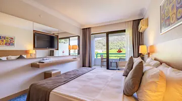 HOTEL GRAND EFE